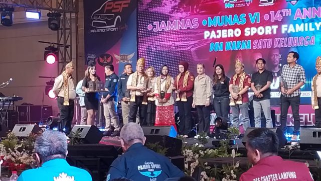20 Capter se_Indonesia Hadiri  Jamnas Pajero Sport Family di Lampung