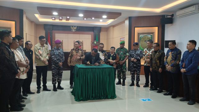 Ketua Pengadilan Tinggi Manado Resmikan Ruang Sidang Baru PN Bitung dan Perkenalan dua Aplikasi Digital Sikakap dan Siroa
