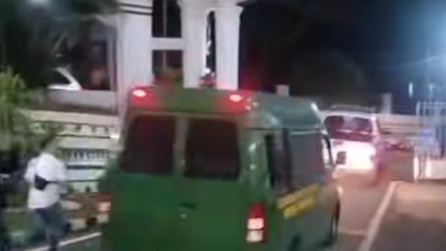 Eks Bupati Pesawaran Dendi Ramadhona Resmi Jadi Tersangka Korupsi SPAM Rp8 Miliar, Langsung Pakai Rompi Oranye