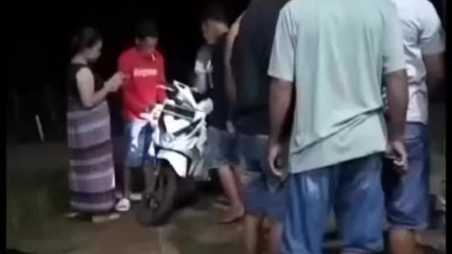Maling Buah Alpukat di Lampung Timur Kepergok Warga, Motor dan HP Ditinggal ada Gambar Wajah Pelaku
