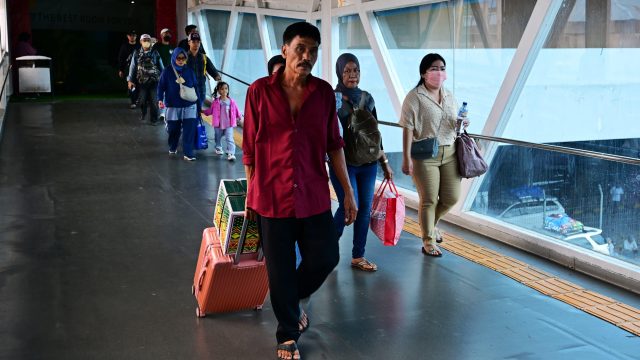 Hingga H-1, Sepuluh Juta Orang Telah Mudik Lebaran dengan Angkutan Umum