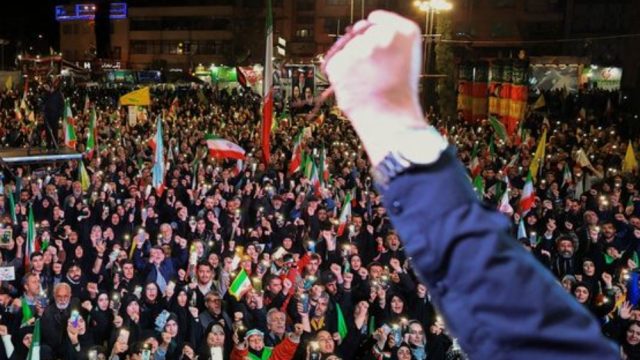 Aksi Warga Iran Dukung Pemerintah Tolak Negosiasi dengan AS