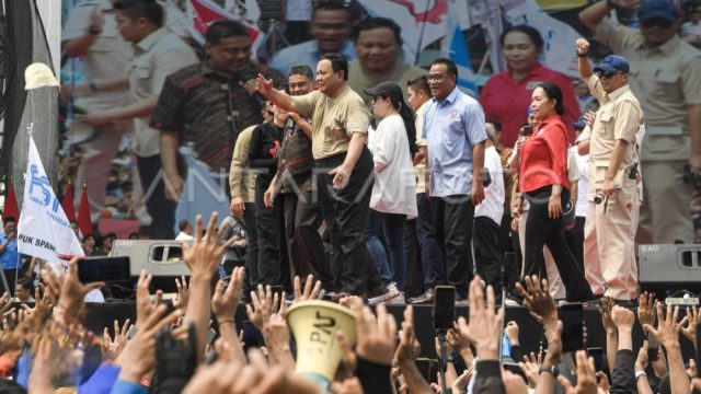 Momen Heboh! Prabowo Tanya MBG Bermanfaat?, Massa Serentak Jawab: TIDAK!!!