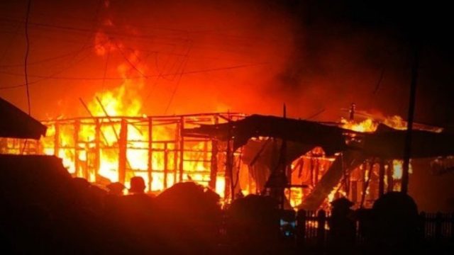 Massa Bakar Pondok Pesantren Nurul Jadid di Mesuji Lampung, 1 orang diamankan