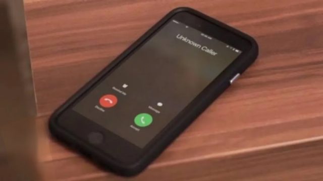 Antara Kehati-hatian dan Penghindaran: Memahami Psikologi di Balik Telepon yang Tak Dijawab dan Pesan yang Tak Dibalas