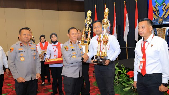 Kasat Reskrim Polres Kota Metro Raih Piagam Khusus Polda Lampung