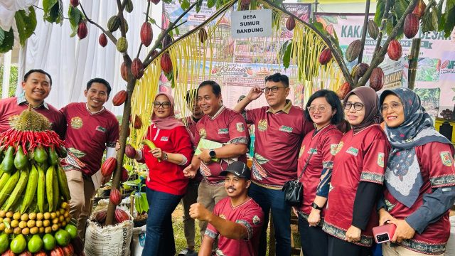 ‎Festival Kakao Lampung Timur, Bupati Ela Ajak Petani Tingkatkan Nilai Tambah Produk