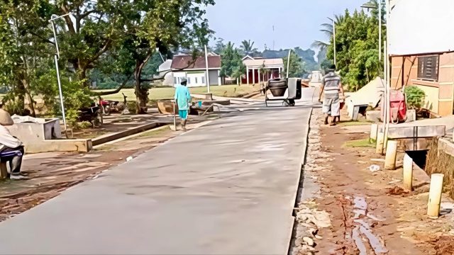 Cerita Warga Bandar Agung Lamtim, Bangun Jalan hingga 5 KM dari Swadaya