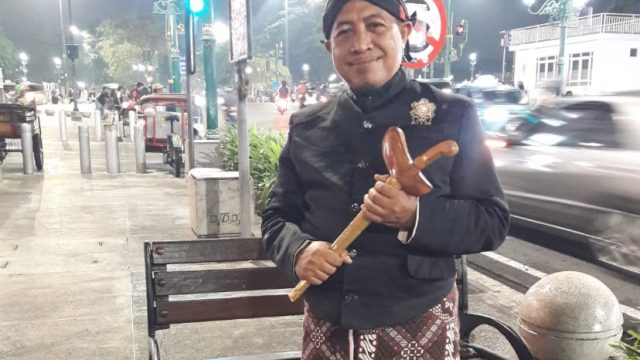 Pergeseran Makna Istilah dalam Dinamika Sosial dan Kesadaran Kolektif Perspektif Psikologi Terapan
