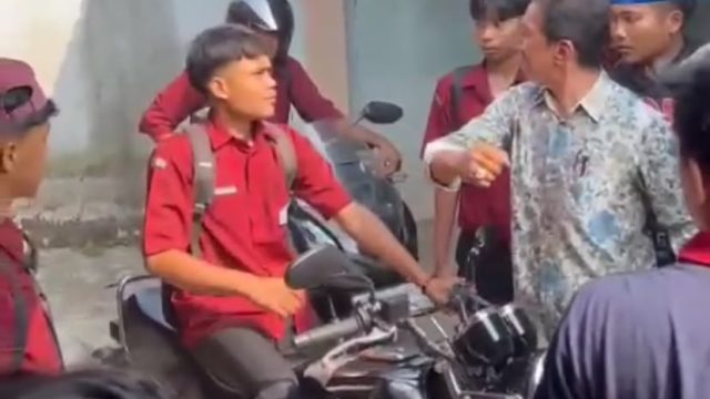 Viral Guru Tampar Siswa di Lampung Timur, Salah Guru atau Salah Siswa ?