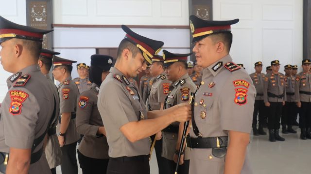 4 Pejabat Utama dan Kapolsek di Lingkungan Polres Lampung Timur Resmi Berganti