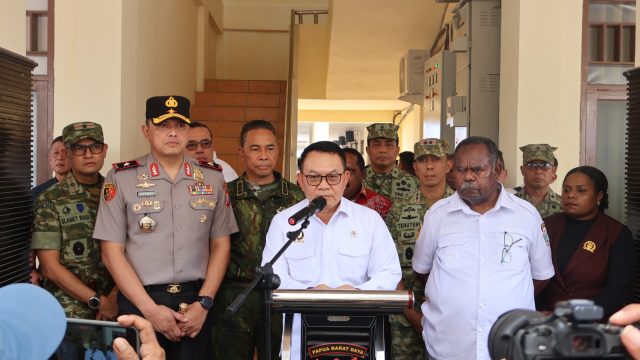 Menko Polkam Apresiasi langkah Polda Papua Barat Daya bersama TNI dan Pemda dalam Pemulihan Keamanan Berbasis Humanity Approach