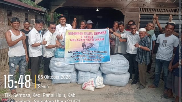 Wujud Peduli Produktivitas Nelayan di Teluk Sentosa, PKS Ajamu Beri Bantuan Alat Tangkap Ikan